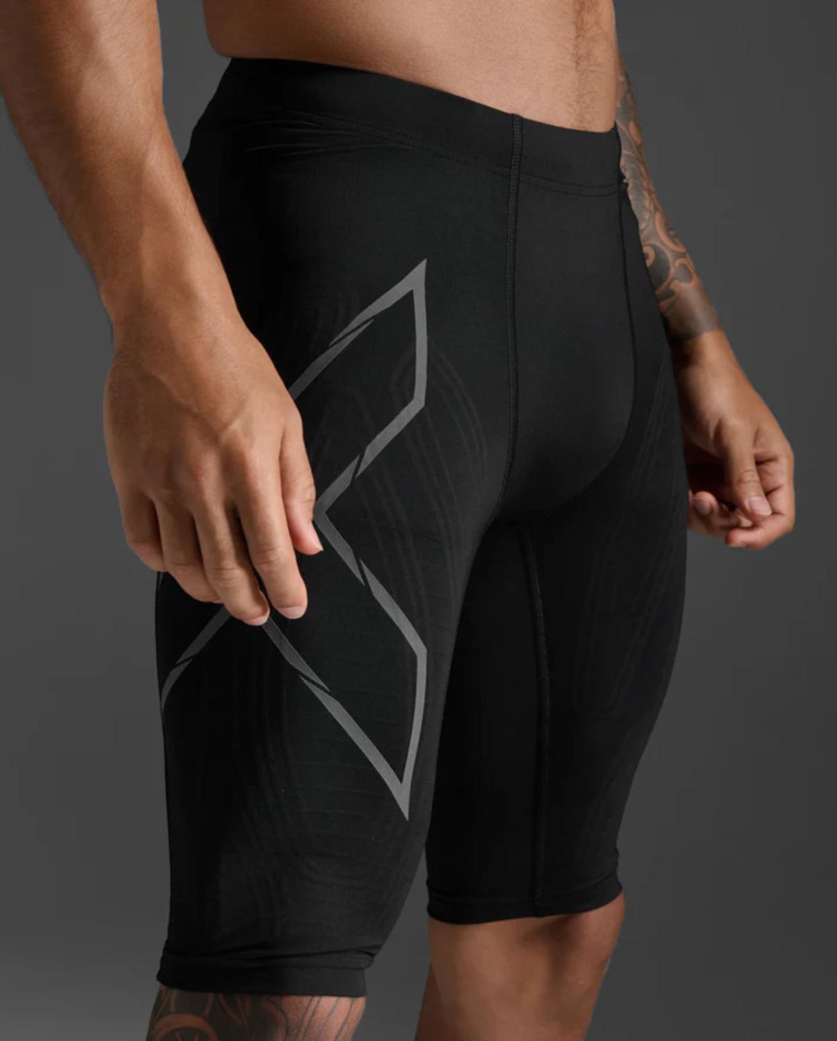 SHORT 2XU LIGHT SPEED COMPRESSION SHORTS HOMBRE - 3