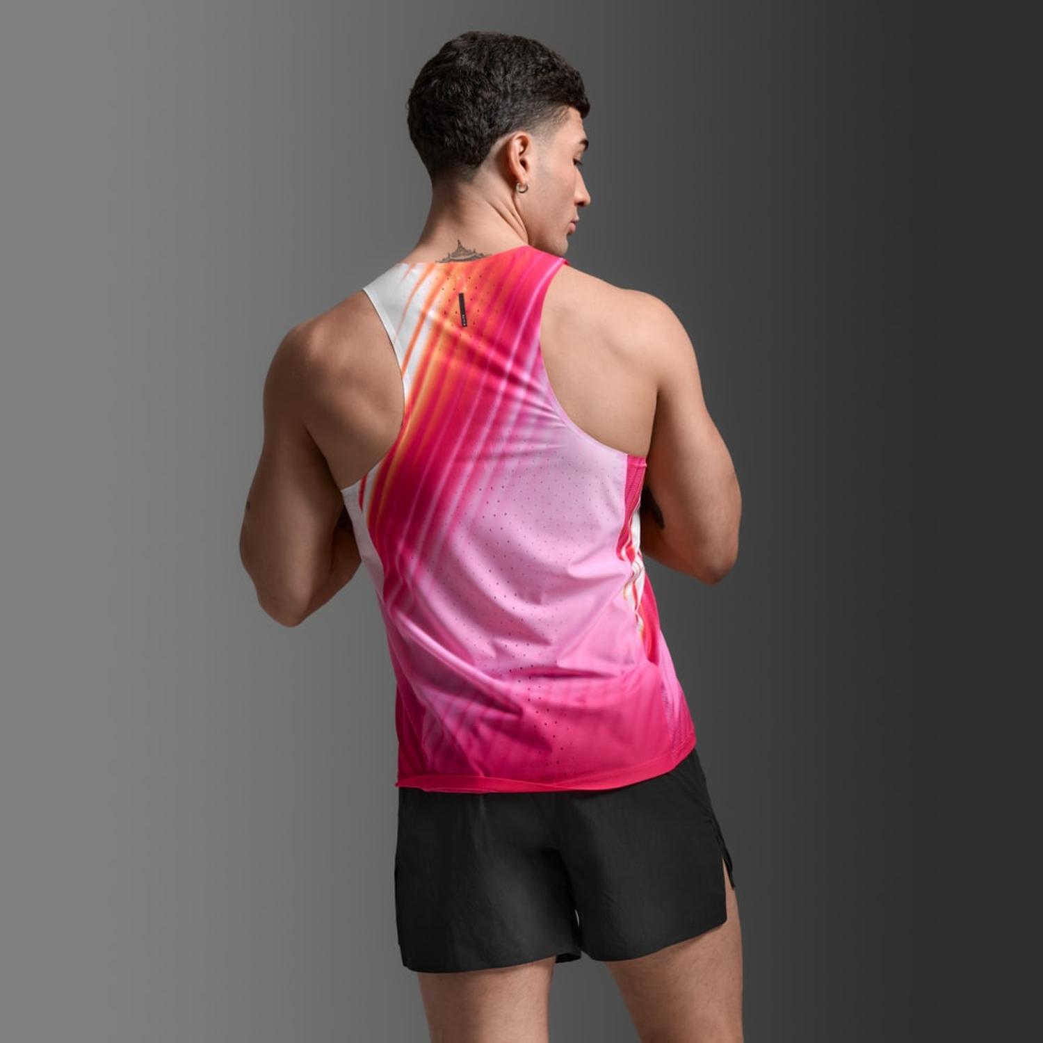 BIVIDI 2XU RUNNING LIGHT SPEED REACT SINGLET HOMBRE - 2