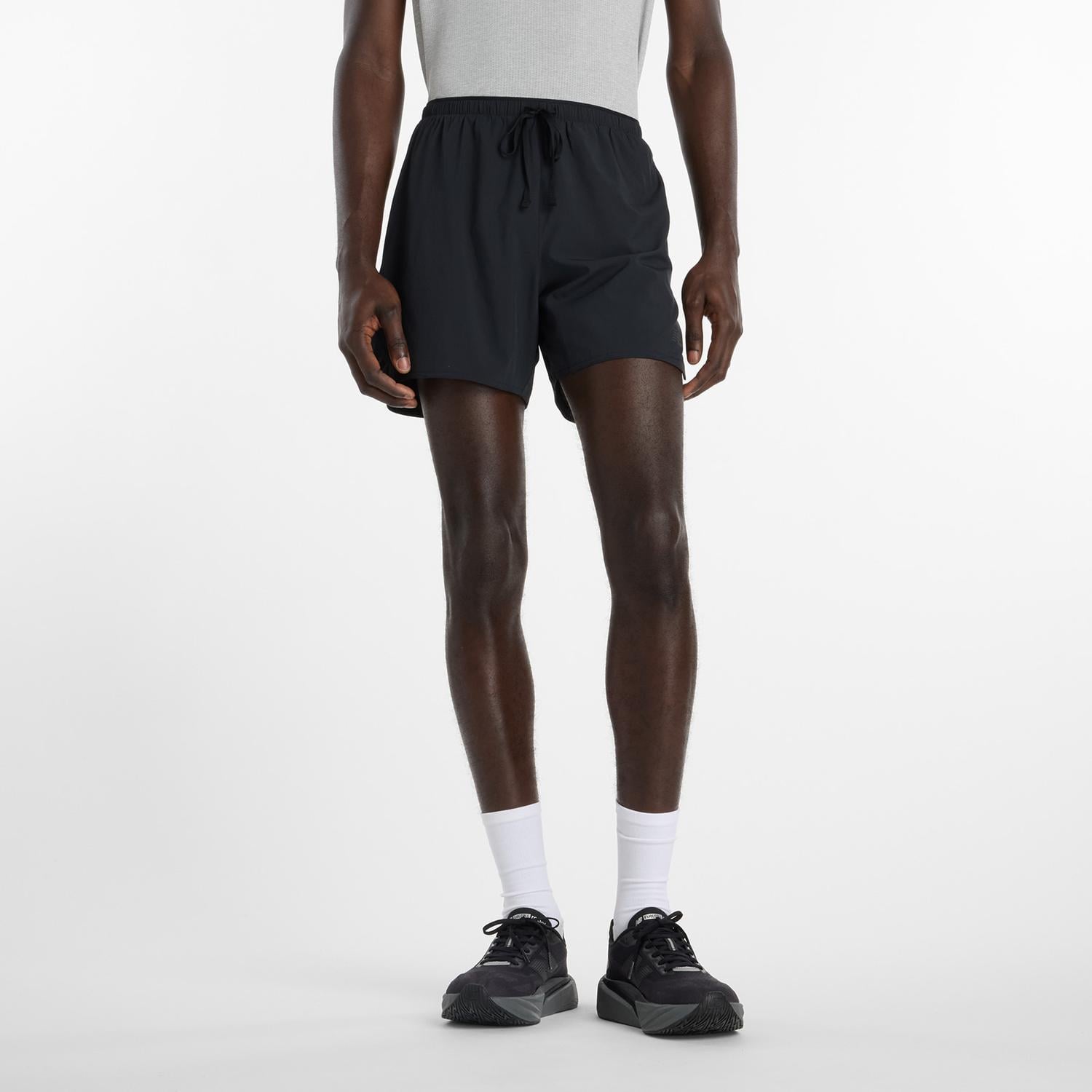 SHORT NEW BALANCE RUN ESSENTIALS SHORT 5' HOMBRE - 1