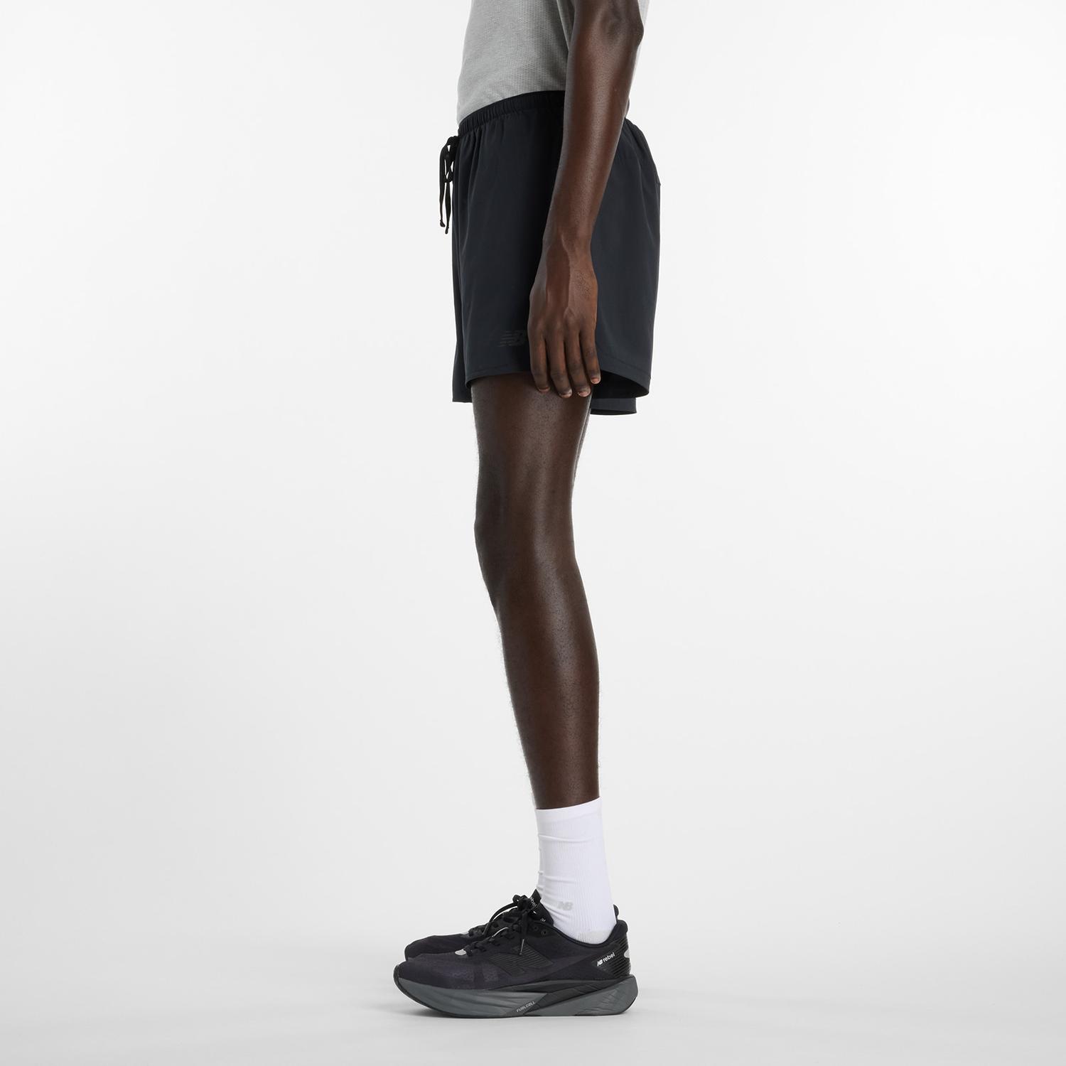 SHORT NEW BALANCE RUN ESSENTIALS SHORT 5' HOMBRE - 2