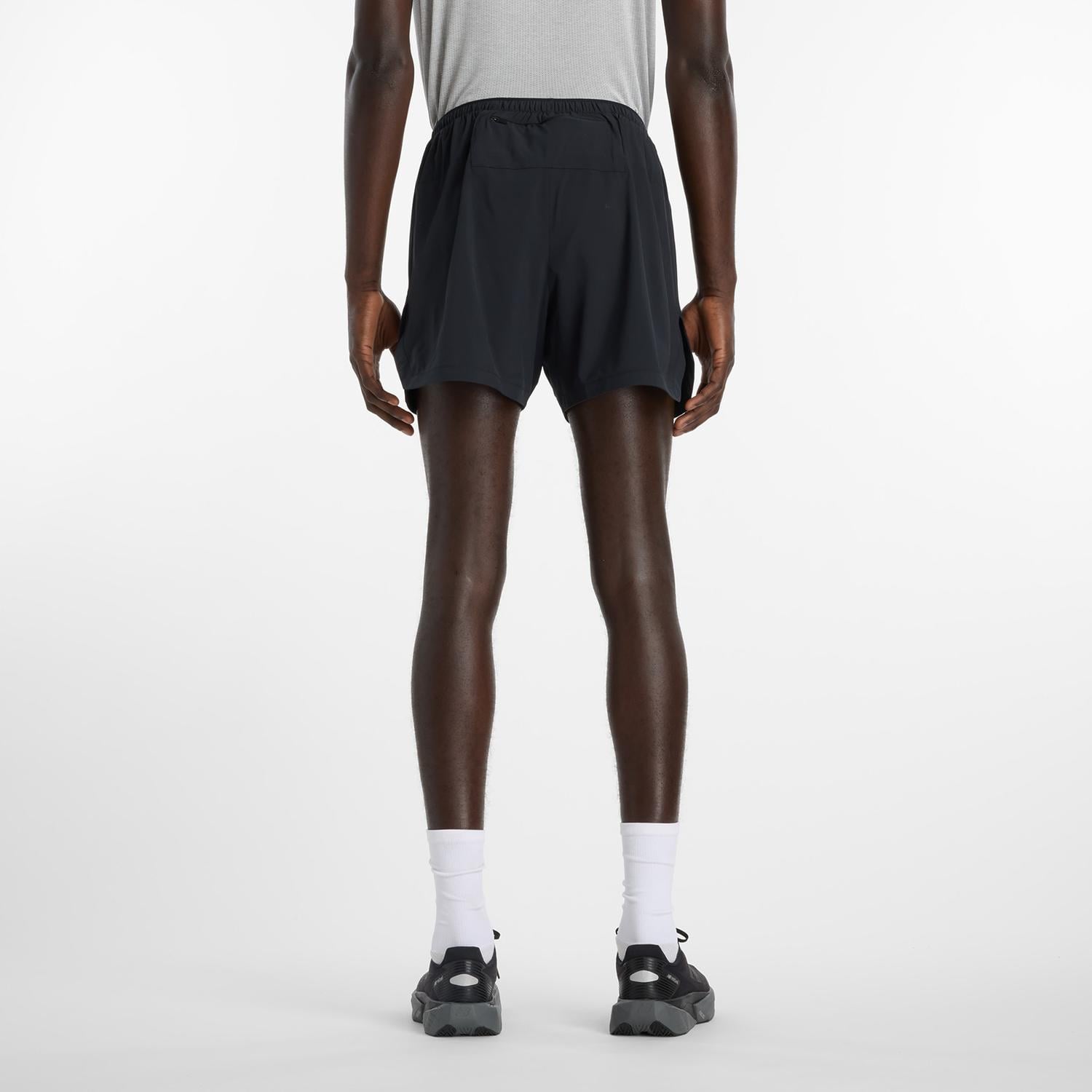 SHORT NEW BALANCE RUN ESSENTIALS SHORT 5' HOMBRE - 3