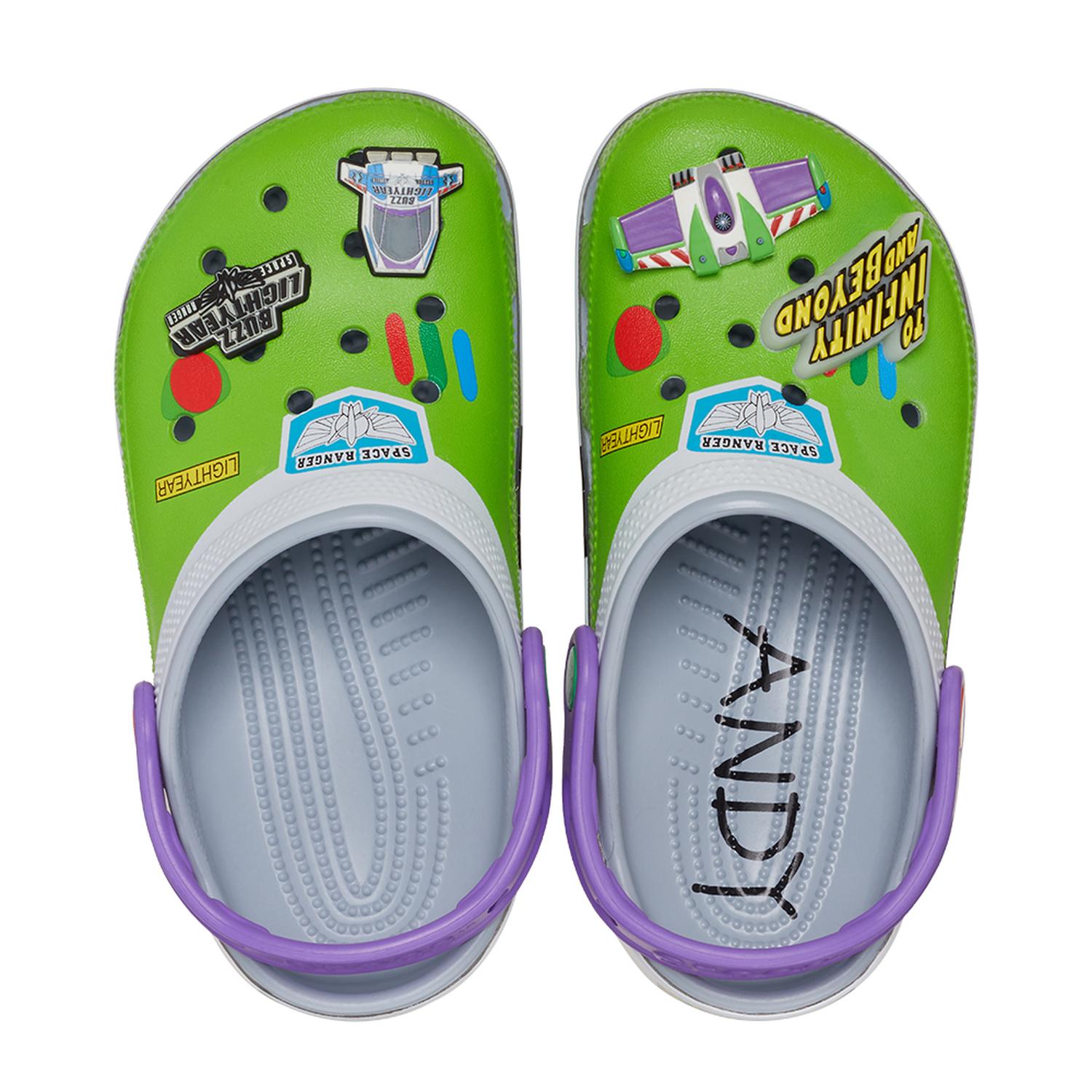 ZUECOS CROCS TOY STORY BUZZ CLASSIC CLOG K - NIÑOS - 3