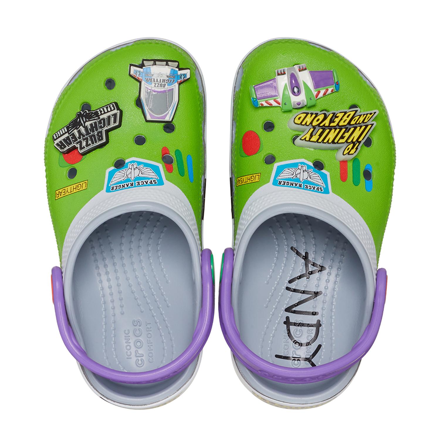 ZUECOS CROCS TOY STORY BUZZ CLASSIC CLOG T - NIÑOS - 3