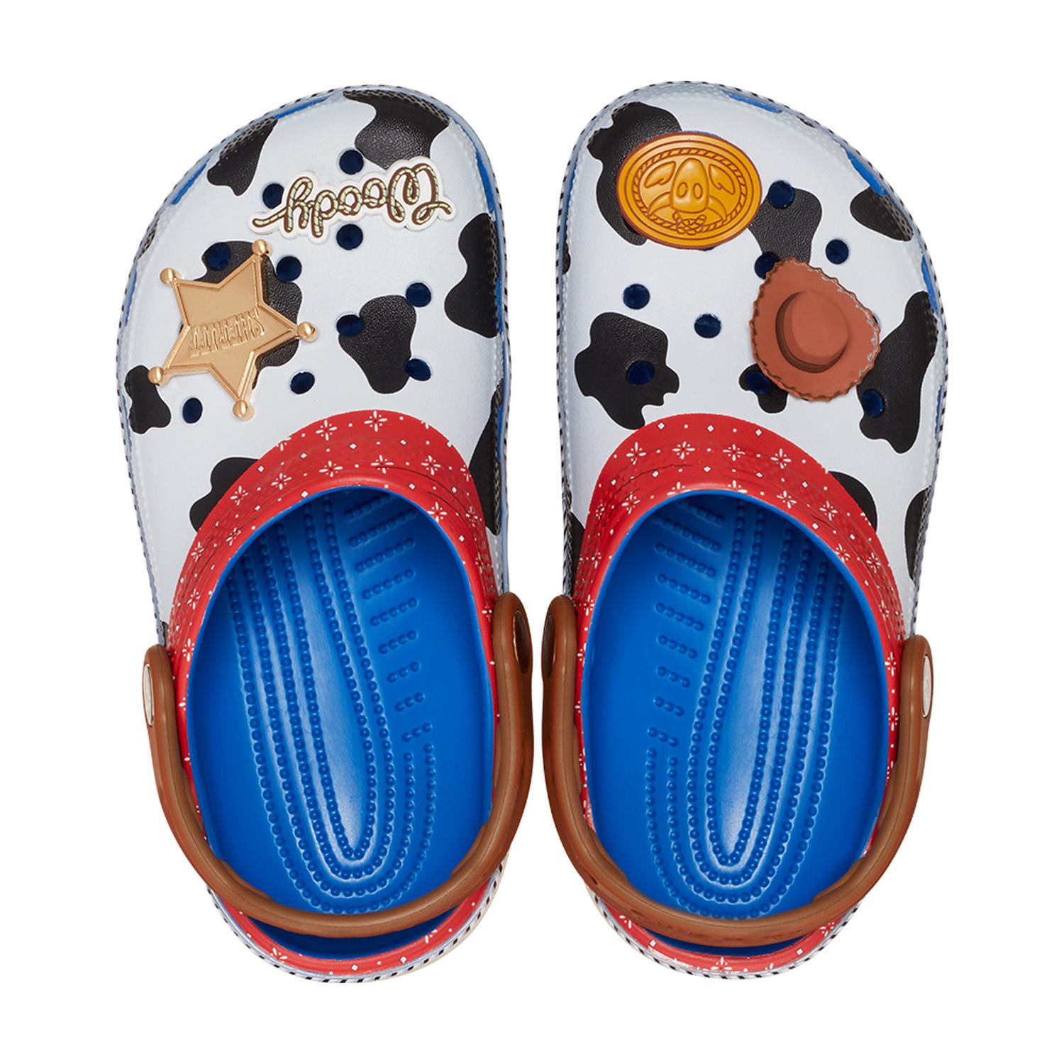ZUECOS CROCS TOY STORY WOODY CLASSIC CLOG K - NIÑOS - 3