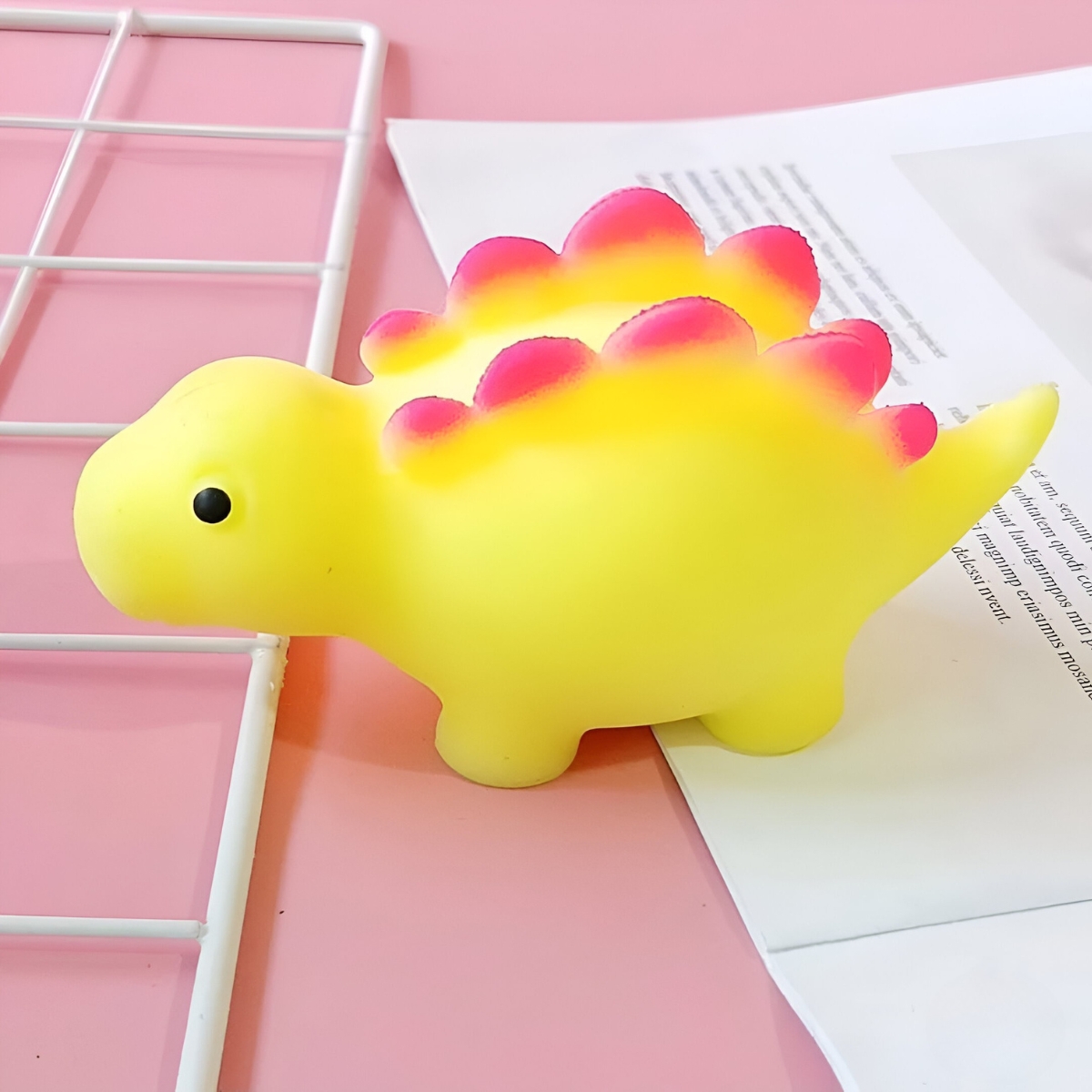 JUGUETE ANTIESTRÉS PARA LA ANSIEDAD MODELO DINOSAURIO - 2