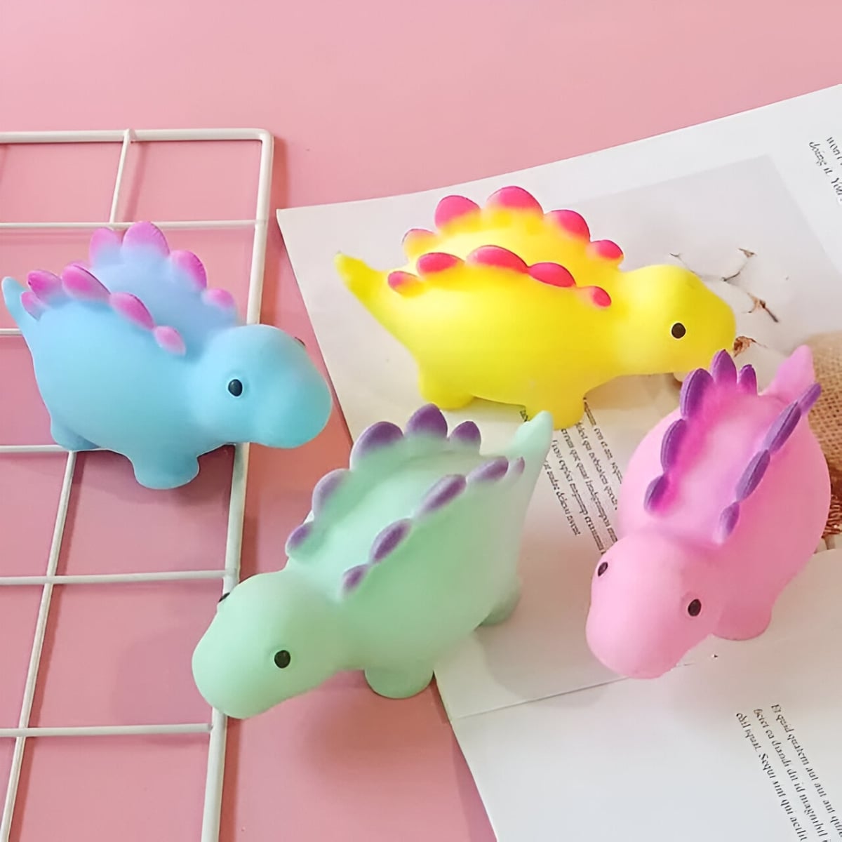 JUGUETE ANTIESTRÉS PARA LA ANSIEDAD MODELO DINOSAURIO - 4