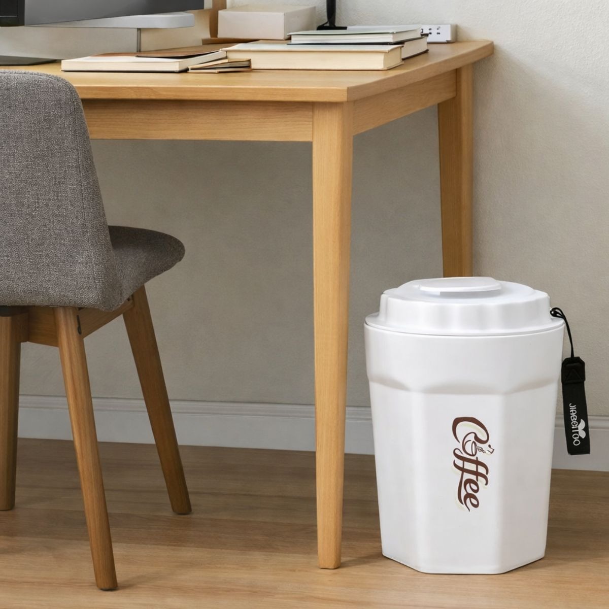 TACHO DE BASURA CON TAPA A PRESIÓN 10L COFFE - 6