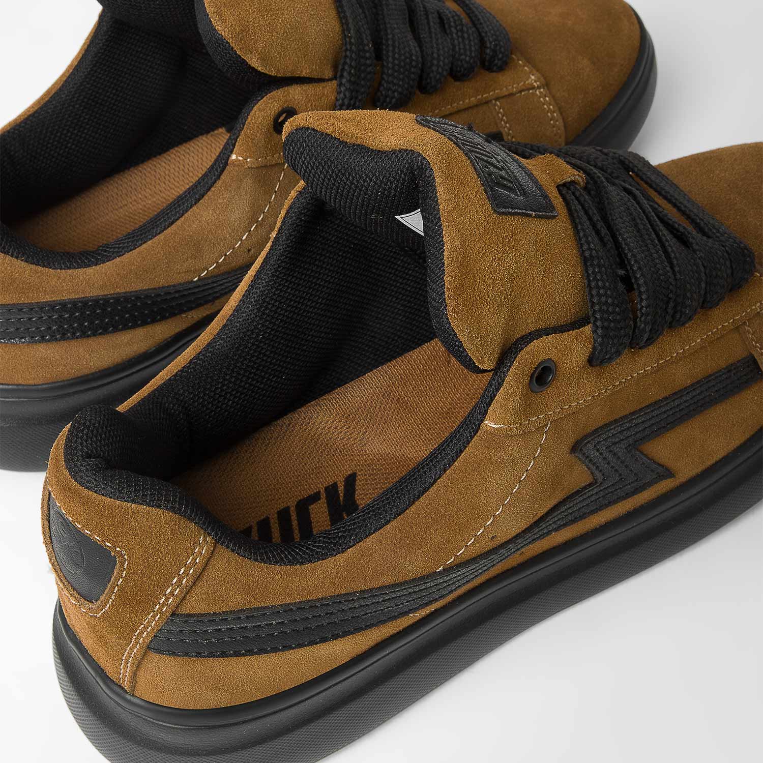 ZAPATILLA HOMBRE GZUCK CHUNK - 5