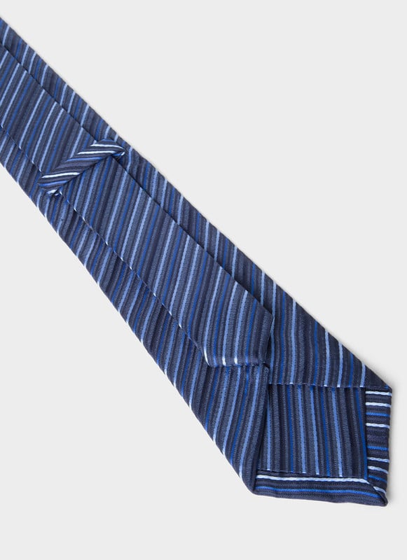 CORBATA  HOMBRE RENDER - 3