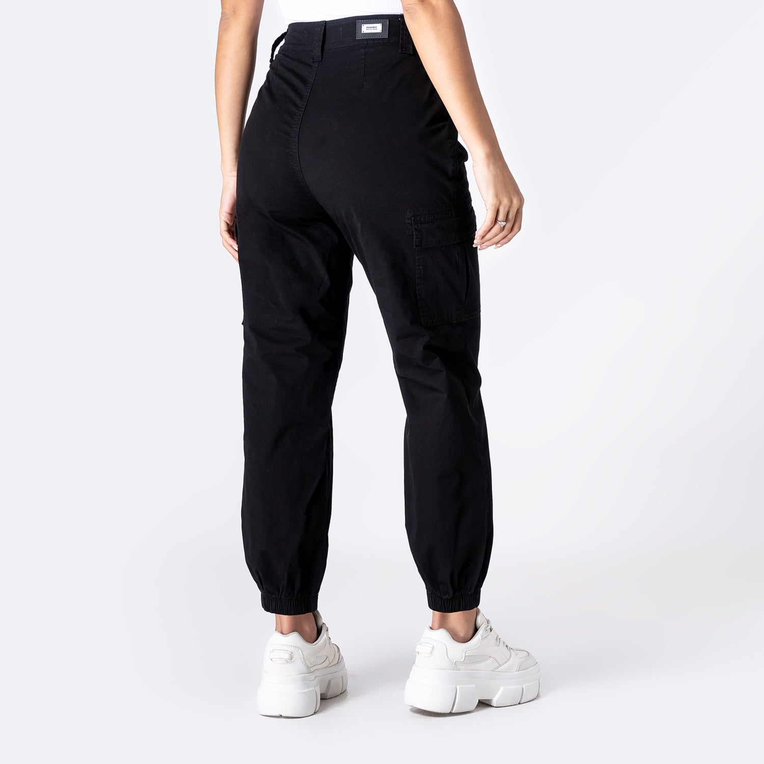 JOGGER TAFETA MUJER PIONIER HANISA - 2