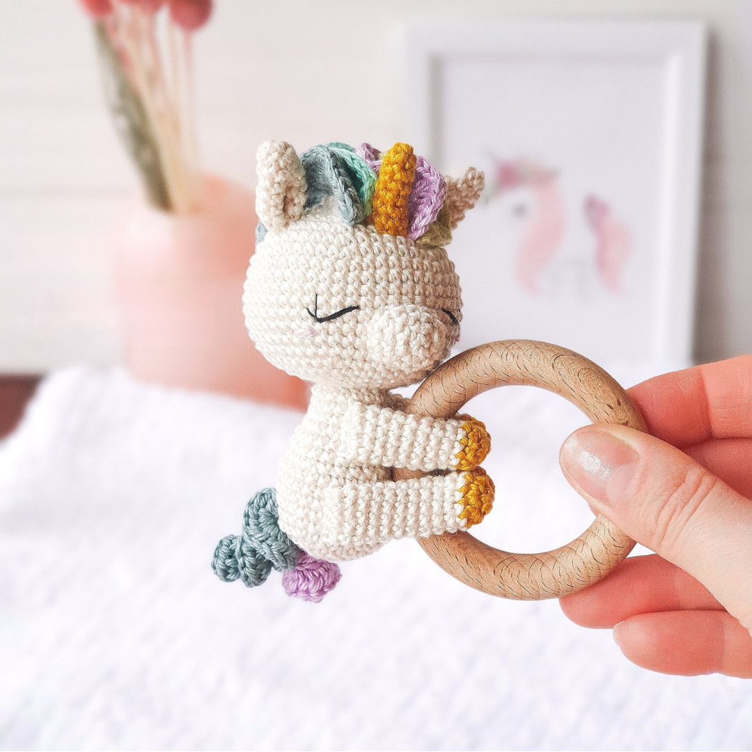 SONAJERO EL CONEJO Y LA LUNA BABY UNICORN 100% HILO DE ALGODÓN - 2