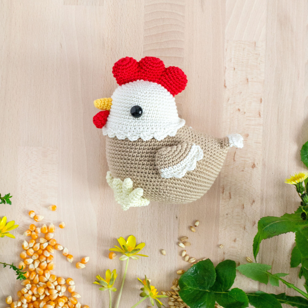 MUÑECO DE APEGO EL CONEJO Y LA LUNA FLORA LA GALLINA Y POLLITO 100% HILO DE ALGODÓN - 3