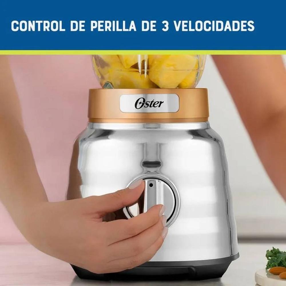 COMBO OSTER: LICUADORA BLSTPBRG 053 2 HP + PLANCHA A VAPOR LIGERA GCSTBS3802 - 4