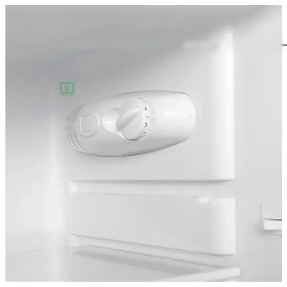 REFRIGERADORA MIRAY RM-136H EUROFRÍO 130L SILVER - 6