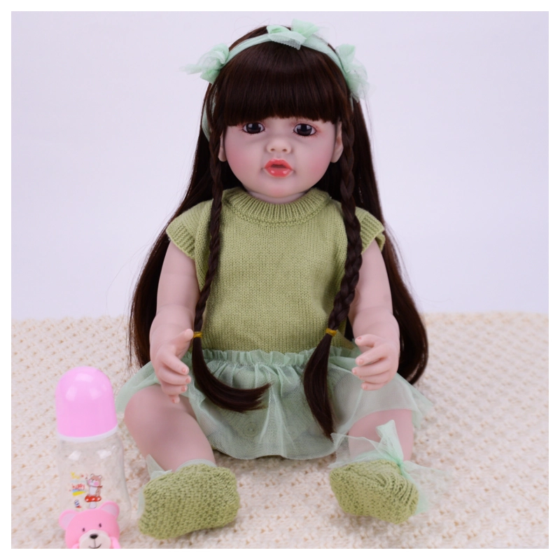 MUÑECA REBORN 55 CM B456 SONIDOS Y CANCIONES CHOMPA VERDE - 2