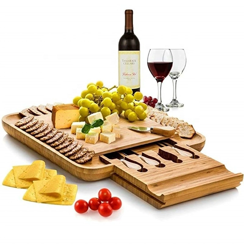 TABLA PARA QUESOS DE BAMBÚ CON CUCHILLOS DE ACERO CON MANGO DE MADERA - 3
