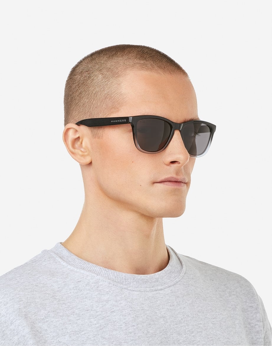 LENTES DE SOL POLARIZADO HAWKERS ONE HONE22GBTP NEGRO FUSION BLACK TALLA 54MM - NEZMUN.PE - 3