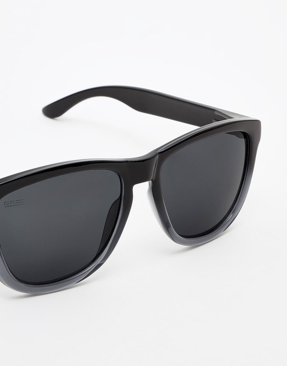 LENTES DE SOL POLARIZADO HAWKERS ONE HONE22GBTP NEGRO FUSION BLACK TALLA 54MM - NEZMUN.PE - 7