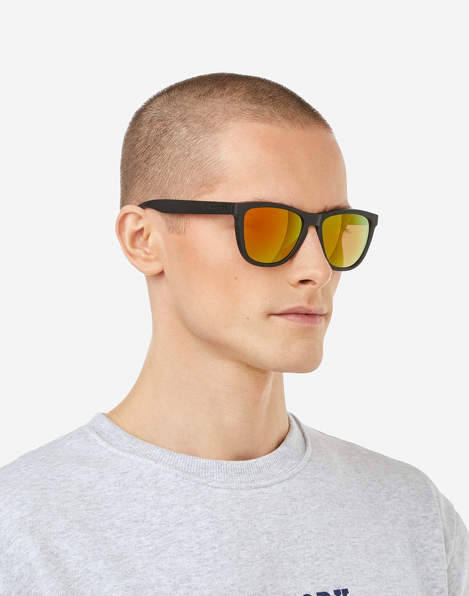 LENTES DE SOL HAWKERS ONE O18TR31 NEGRO MATE NARANJA ESPEJADO TALLA 54MM - NEZMUN.PE - 2
