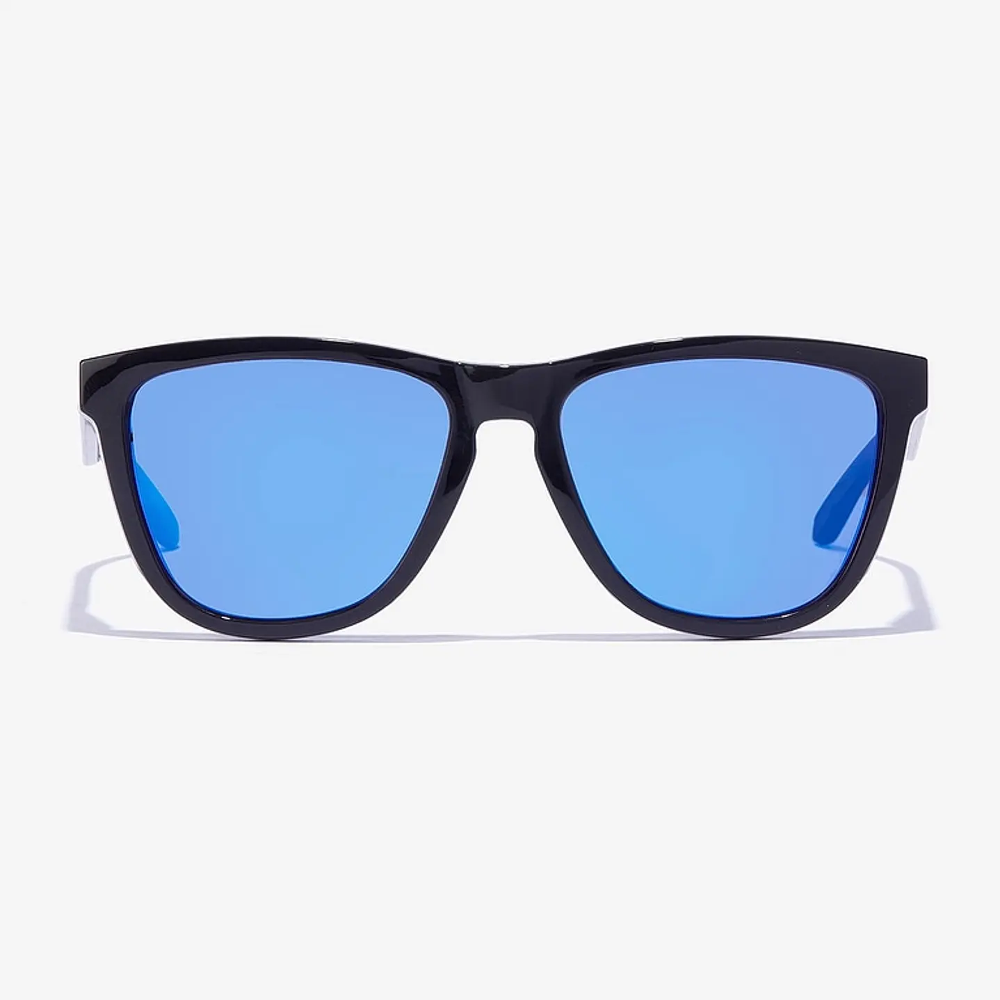 LENTES DE SOL HAWKERS ONE RAW HONR21QLT0 NEGRO BRILLOSO AZUL ESPEJADO TALLA 54MM - NEZMUN.PE - 4
