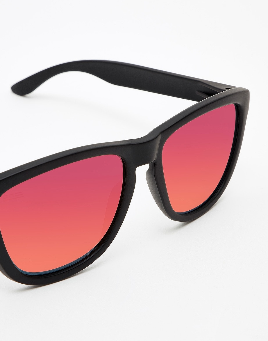 LENTES DE SOL HAWKERS ONE OTR48 NEGRO MATE ROJO ESPEJADO TALLA 54MM - NEZMUN.PE - 7