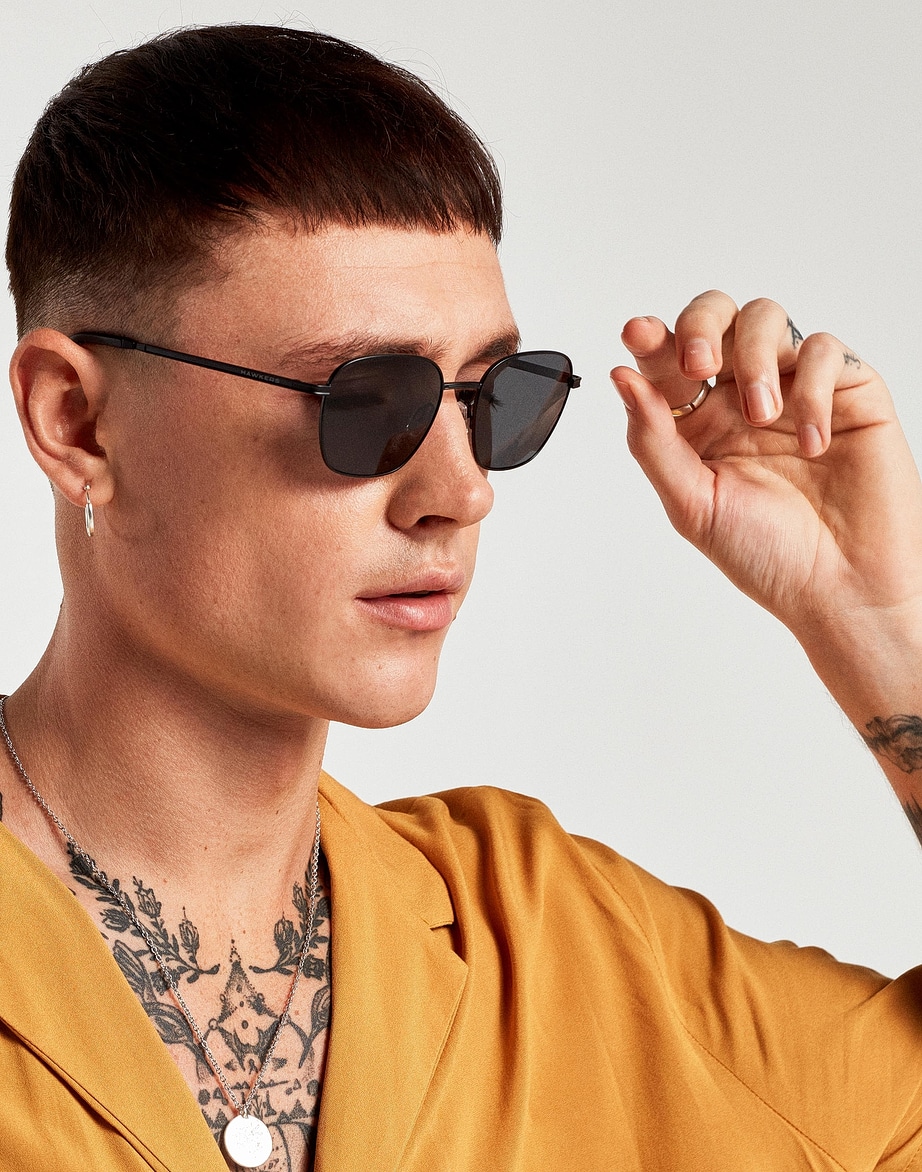 LENTES DE SOL HAWKERS SIGNAL UNISEX NEGRO HSIG20BBM0 - TALLA 52MM - NEZMUN.PE - 3