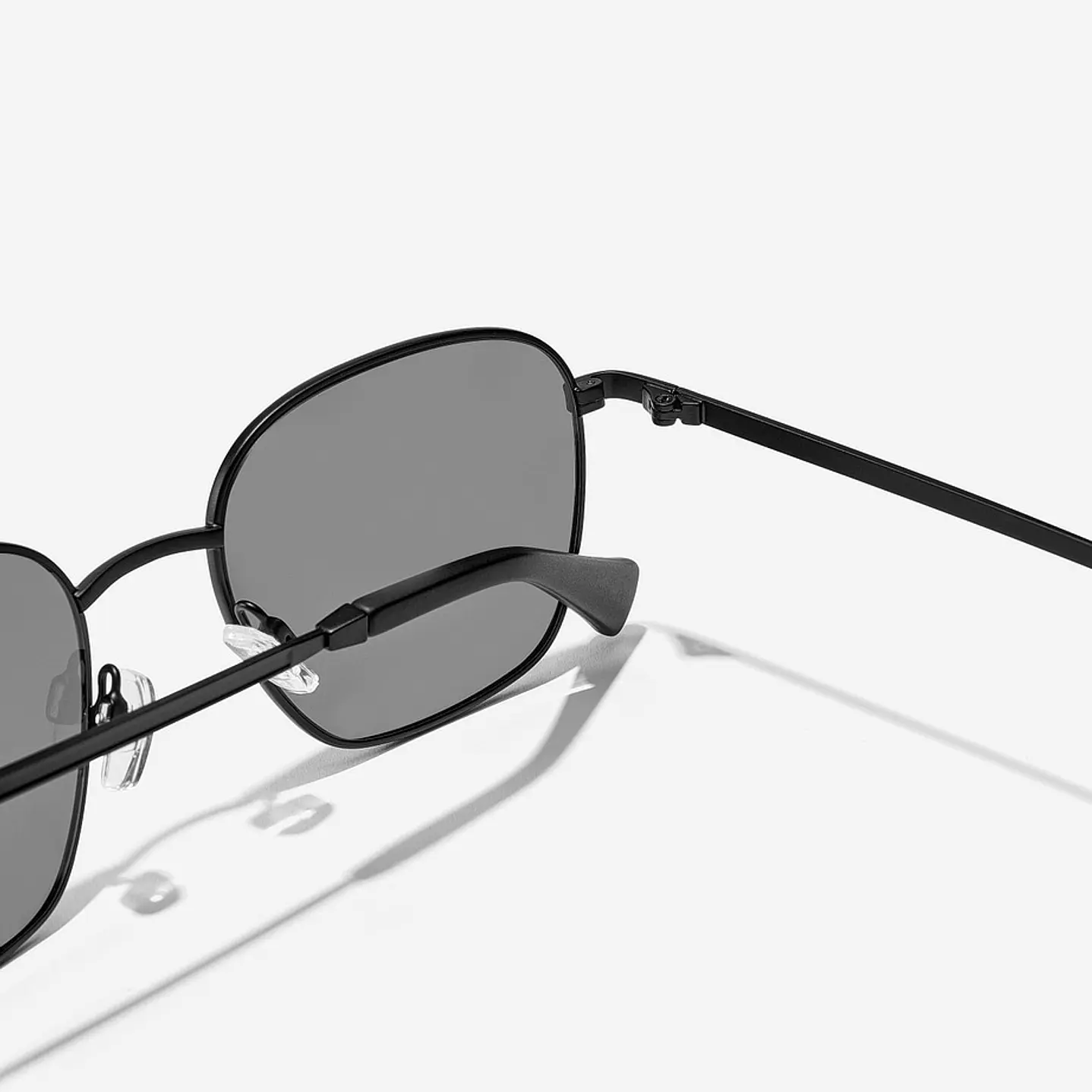 LENTES DE SOL HAWKERS SIGNAL UNISEX NEGRO HSIG20BBM0 - TALLA 52MM - NEZMUN.PE - 7