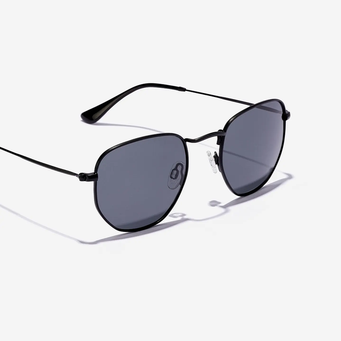 LENTES DE SOL POLARIZADO HAWKERS SIXGON DRIVE - BLACK GREY HSDR22BGMP - TALLA 50MM - NEZMUN.PE - 7