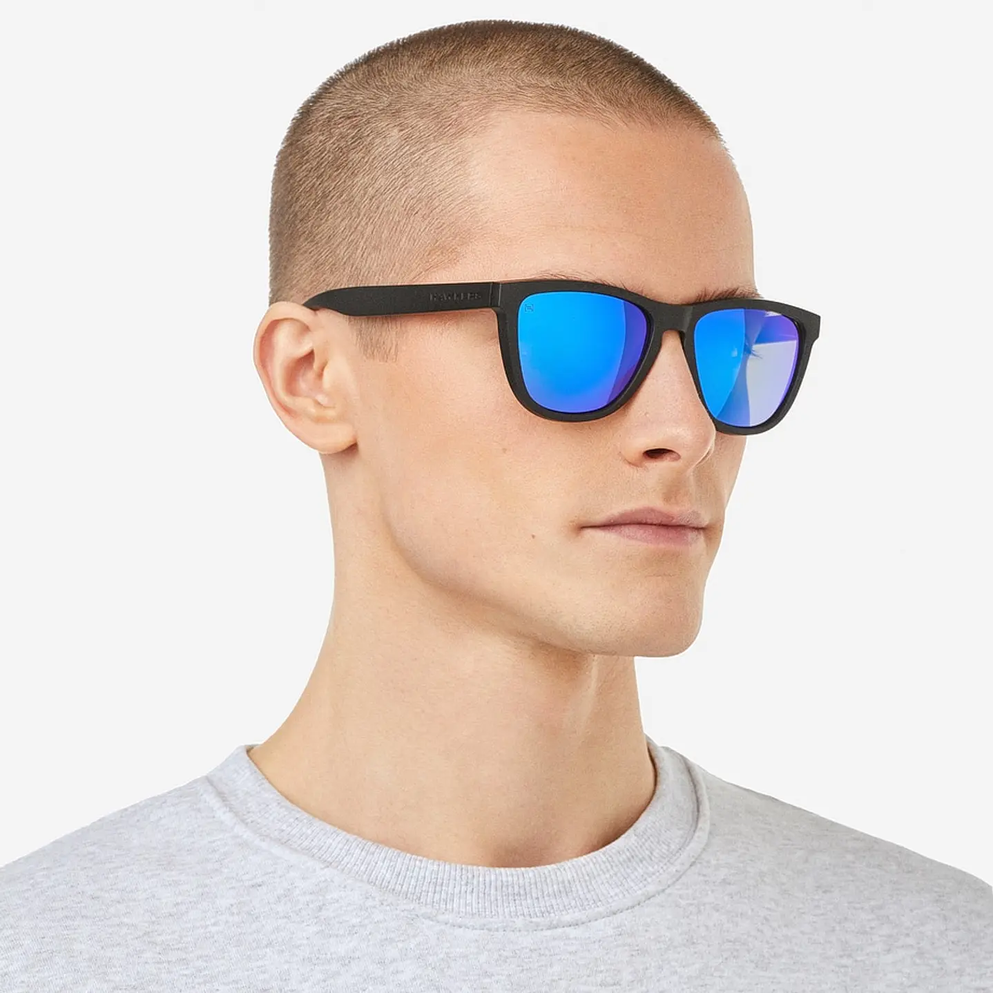 LENTES DE SOL POLARIZADO HAWKERS ONE RAW BLACK SKY HONR21BLTP - TALLA 54MM - NEZMUN.PE - 2