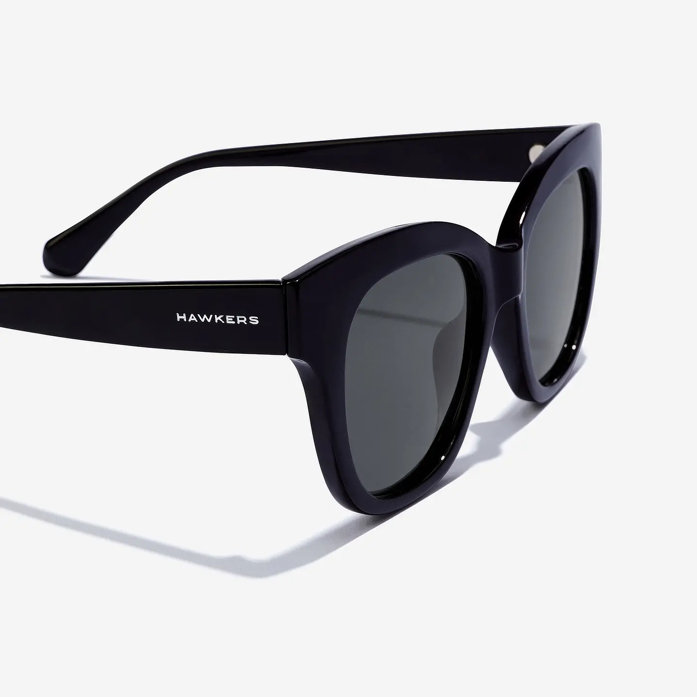LENTES DE SOL POLARIZADO HAWKERS AUDREY NEUVE HANE22BGTP NEGRO - TALLA 51MM - NEZMUN.PE - 8