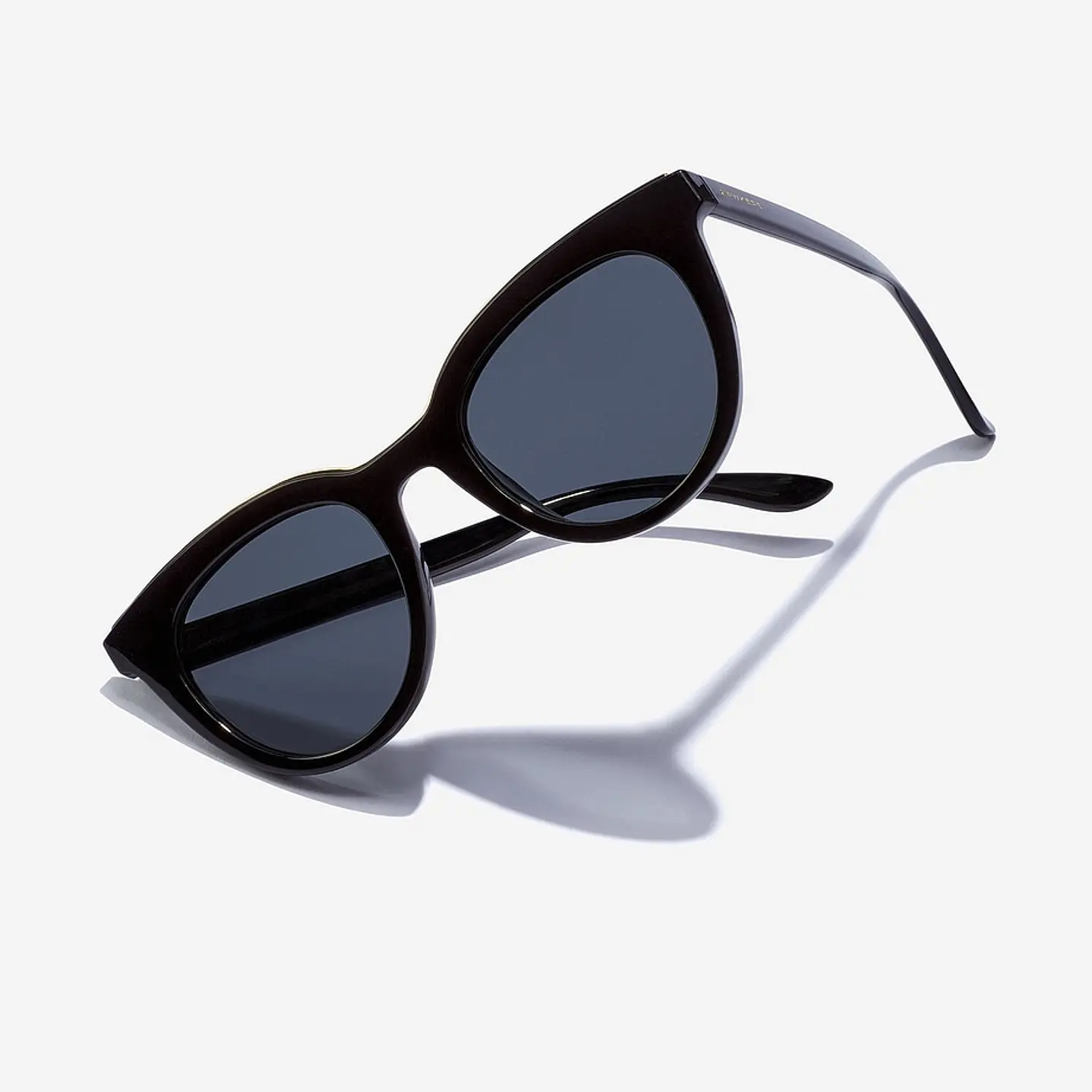 LENTES DE SOL POLARIZADO HAWKERS HBEL22BGTP BELLA BLACK GREY - TALLA 49MM - NEZMUN.PE - 9