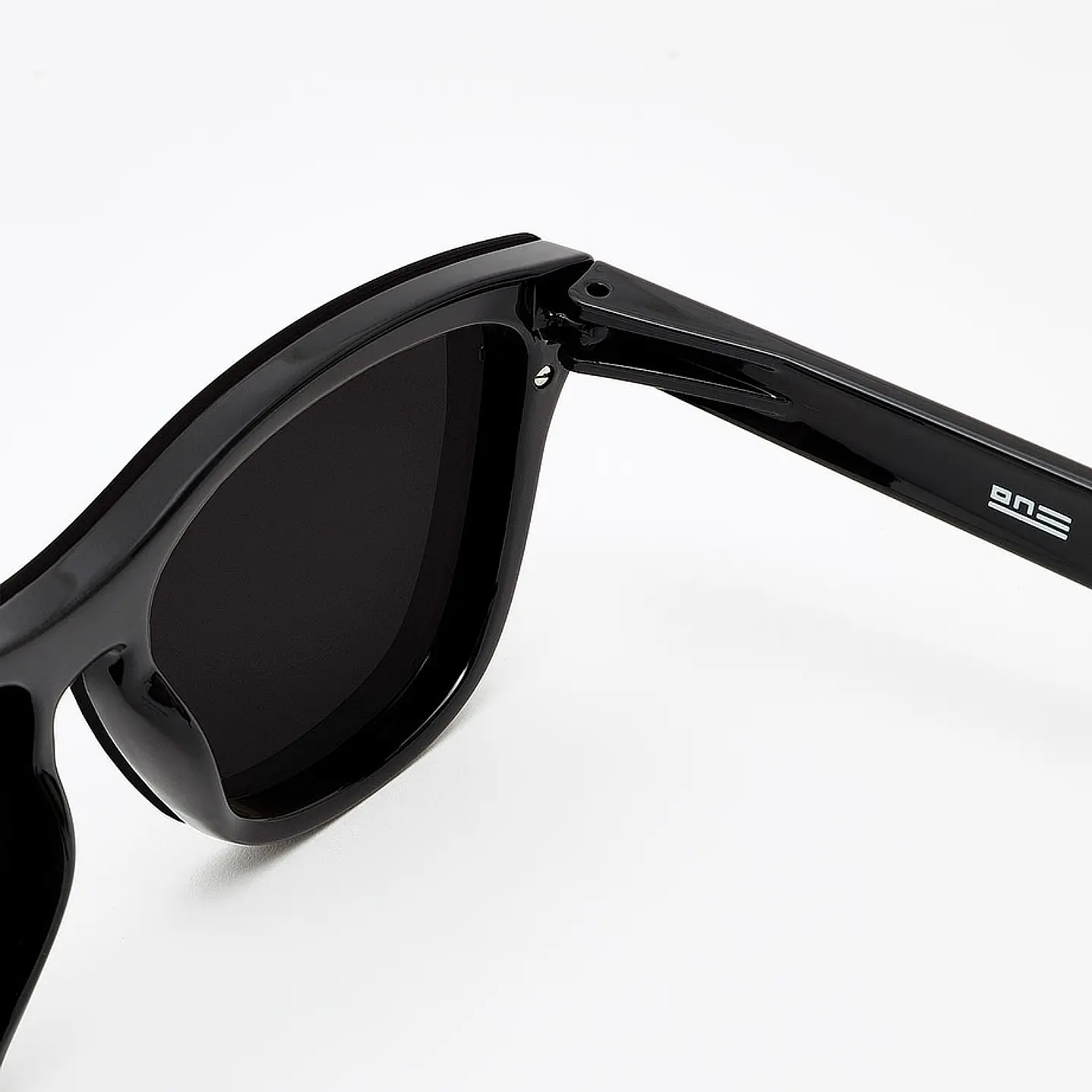 LENTES DE SOL HAWKERS DARK ONE VENM HYBRID VOTR01 - TALLA 53MM - NEZMUN.PE - 8