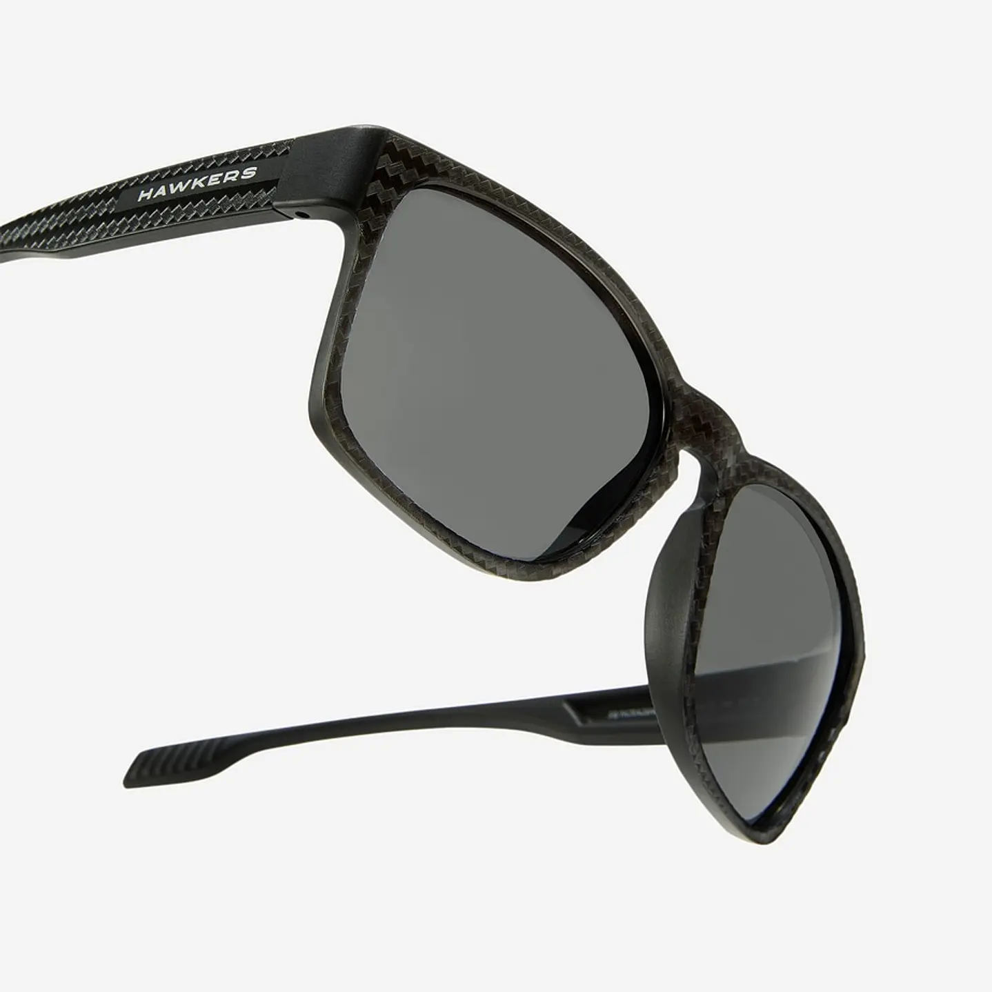 LENTES DE SOL POLARIZADO HAWKERS CORE RAW CARBON FIBER BLACK NEGRO HCRA25NBTP - TALLA 56MM - NEZMUN.PE - 9