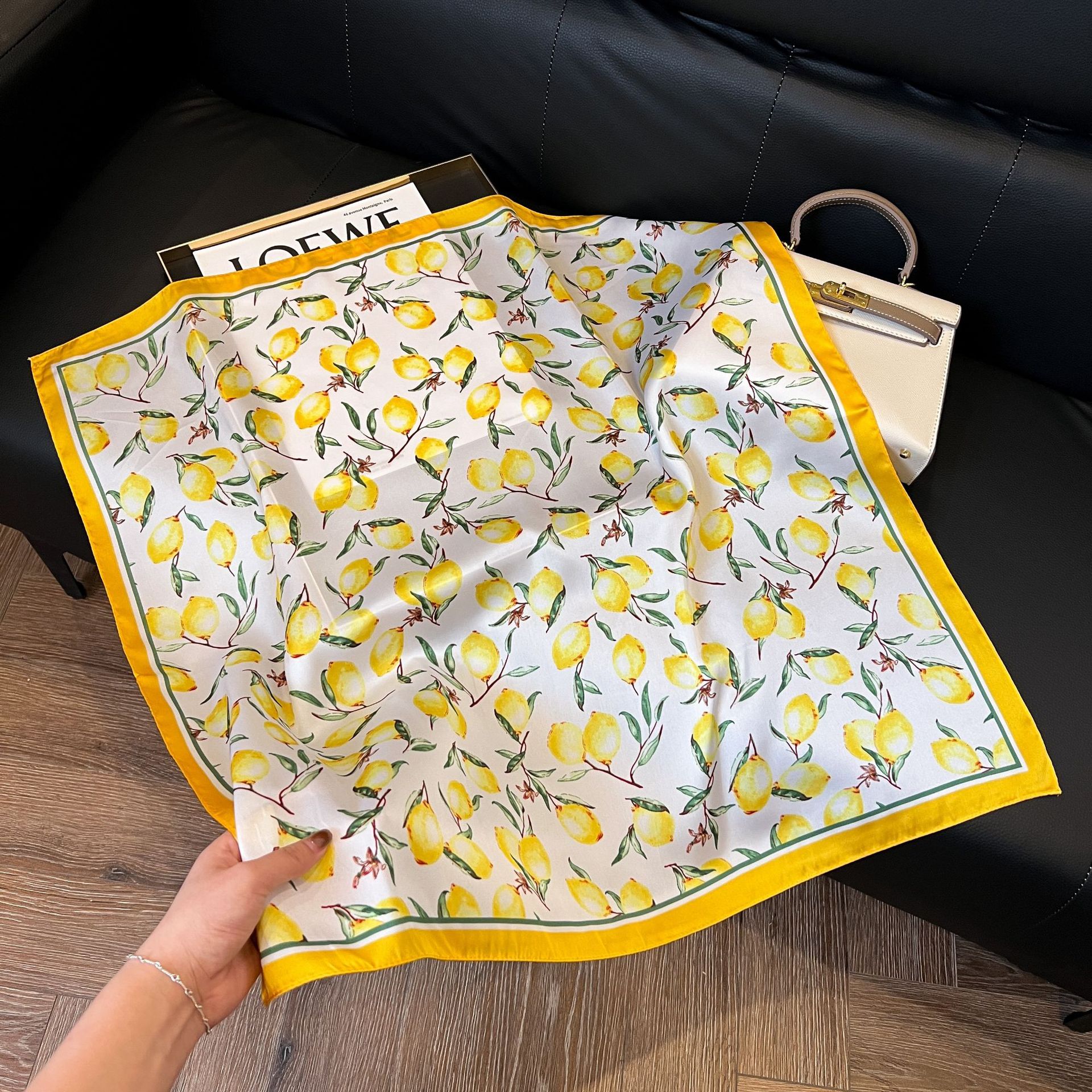 PAÑOLETA BANDANA PAÑUELO LIMONCELLO DE 70X70 CM - 4