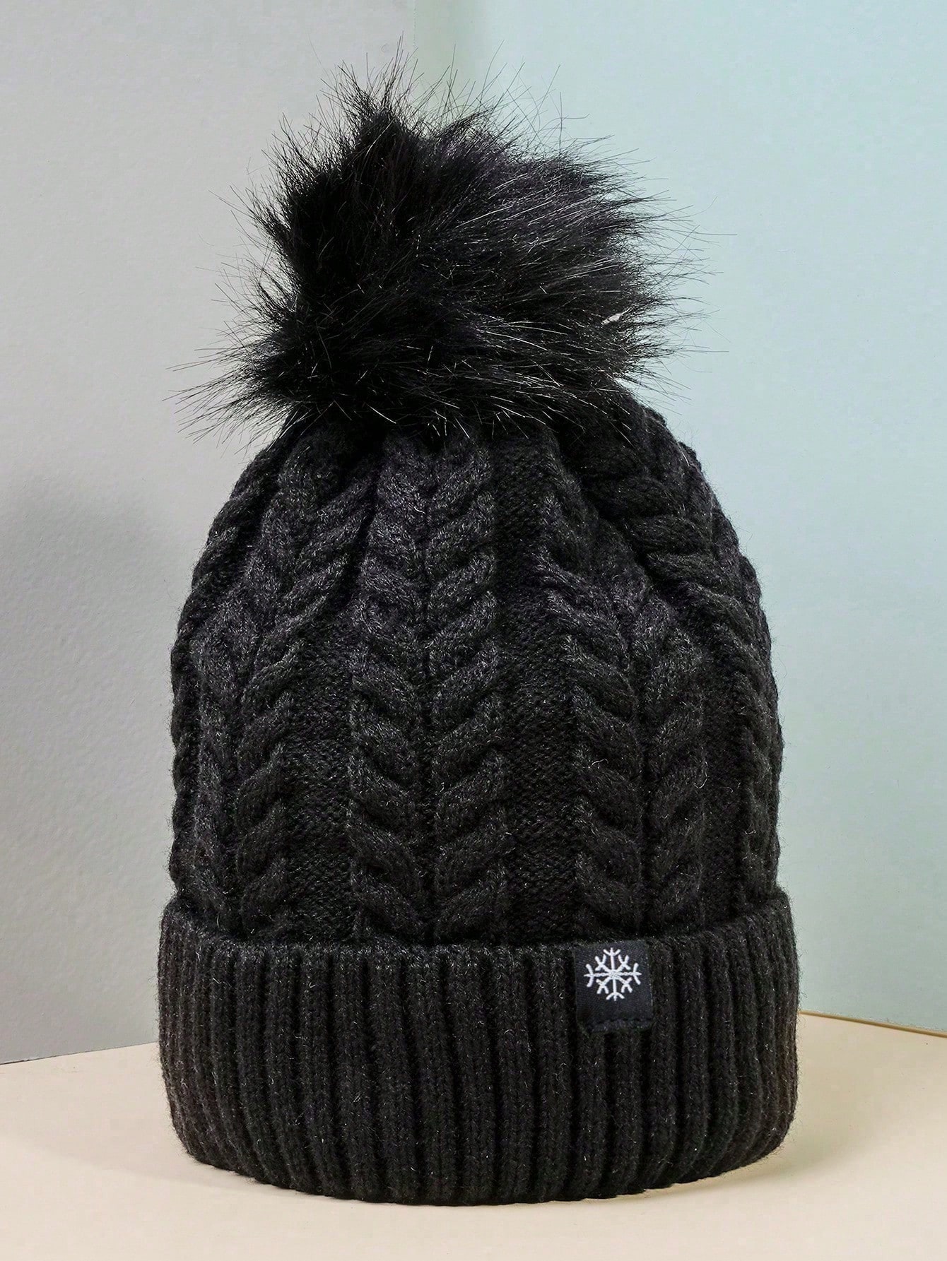 BEANIE WHIMSI GORRO NEGRO CON POMPON PARA NIÑA 6 - 10 AÑOS - NEGRO - 1