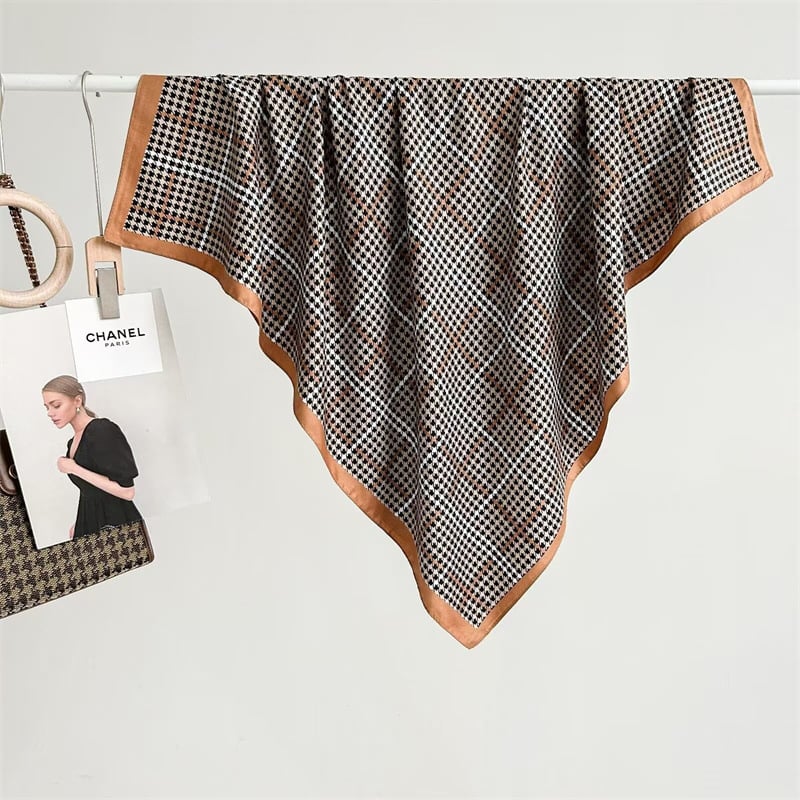 PAÑOLETA BANDANA PAÑUELO PRALINE DE 90X90CM - 1