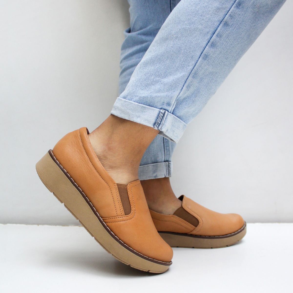 ZAPATILLA MARIBÚ PURO CUERO 637-1 - 6