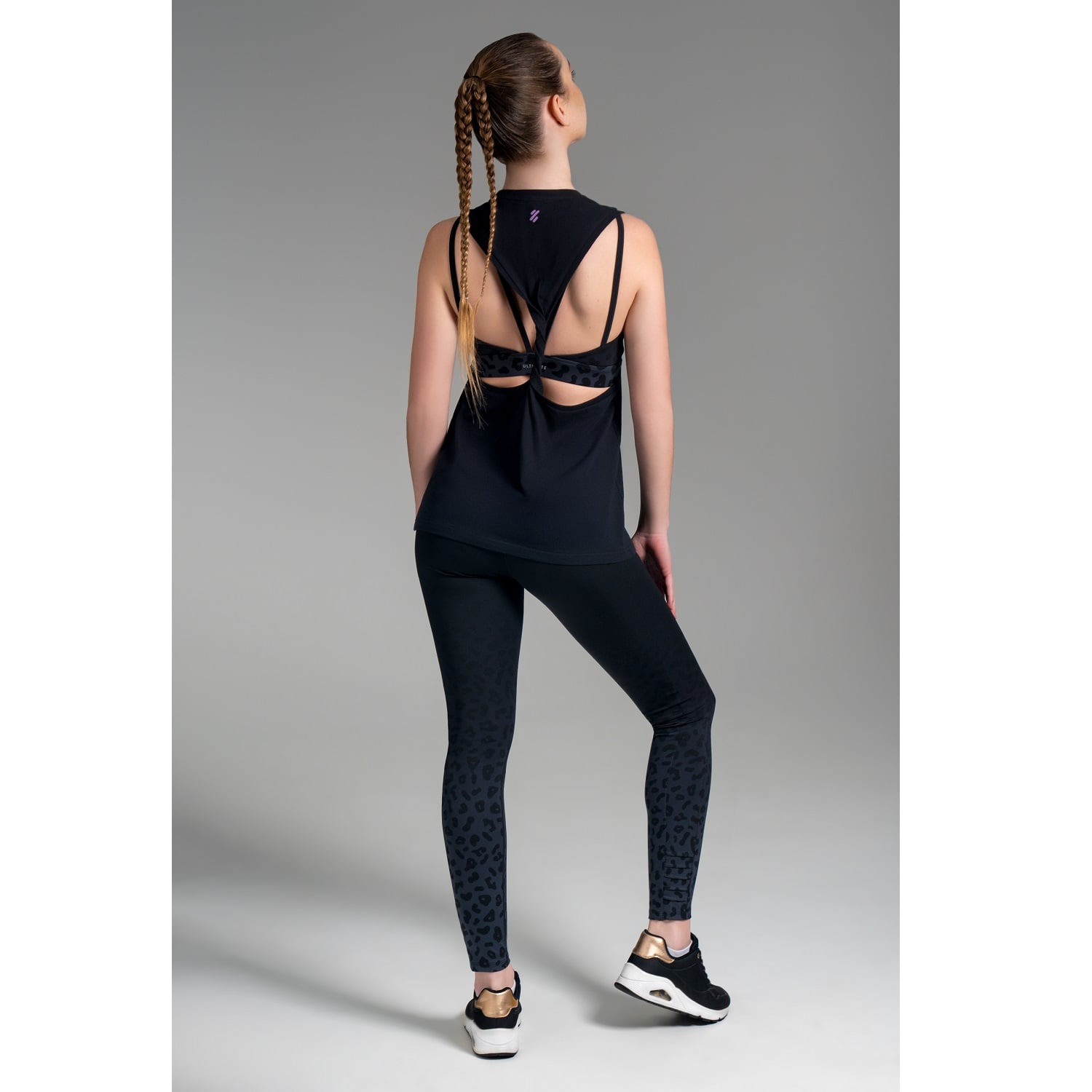 POLO TODA ACTIVIDAD MUJER ULTIMATE FITNESS BLACK ALGODÓN CASUAL SIN MANGAS - 2
