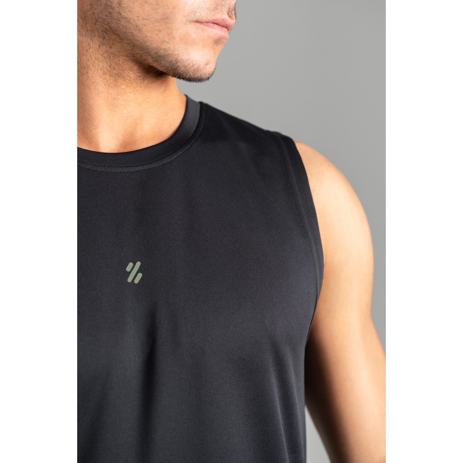 POLO DEPORTIVO SIN MANGAS PARA HOMBRE - BLACK - 4