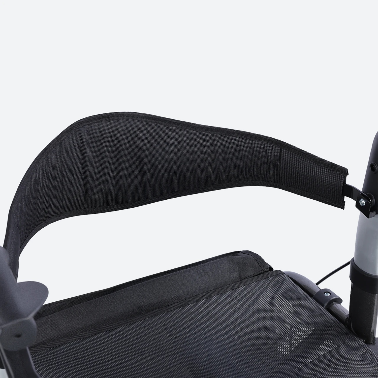 ANDADOR 4 RUEDAS CANASTO ASIENTO Y REPOSAPIÉS PRO - 3