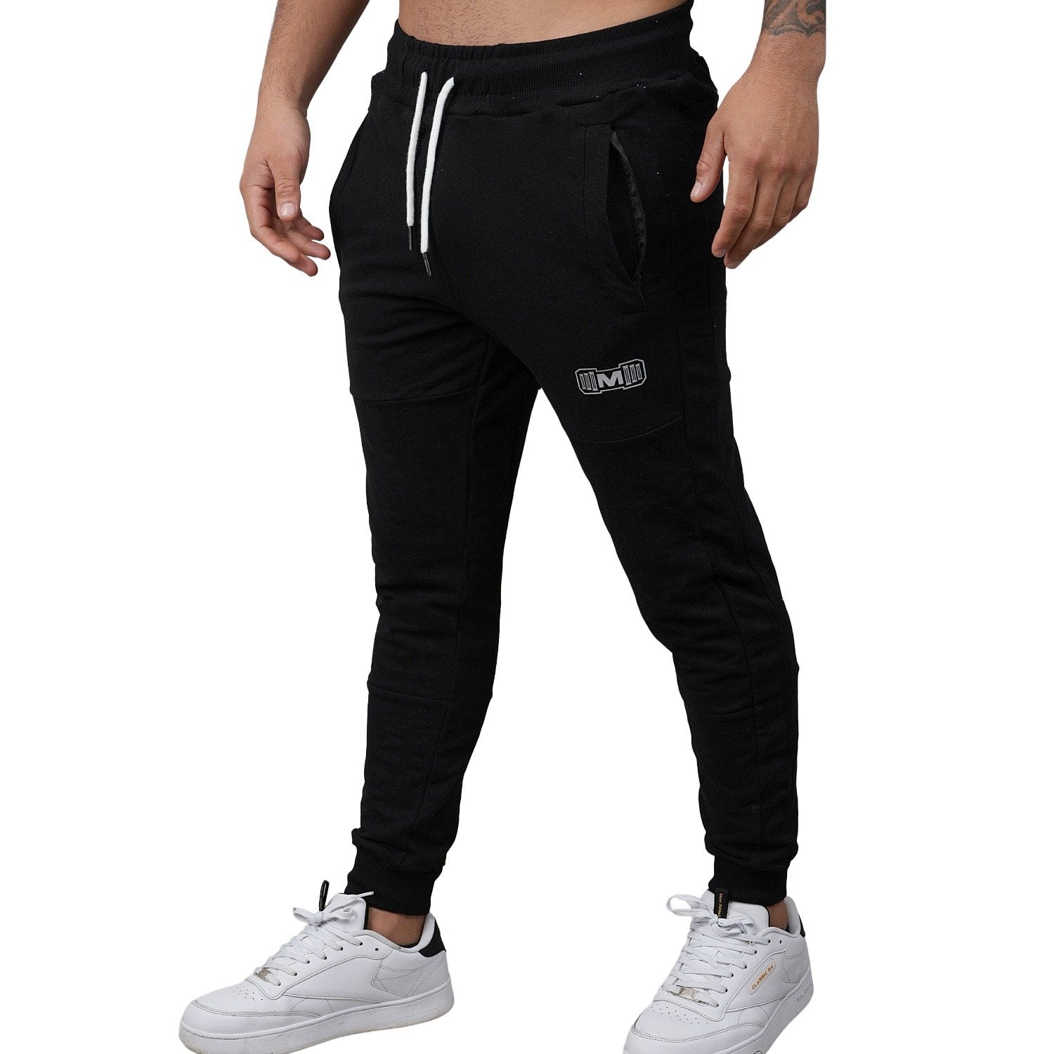JOGGER DEPORTIVO MUSCLE MUSEUM COLOR NEGRO Y BLANCO BOLSILLOS CON CIERRES PARA HOMBRE - 3