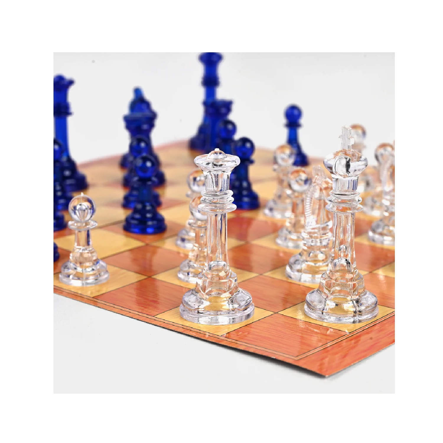 JUEGO DE AJEDREZ Y DAMAS 2 EN 1 DE CRISTAL CON TABLERO DE CARTÓN - 2