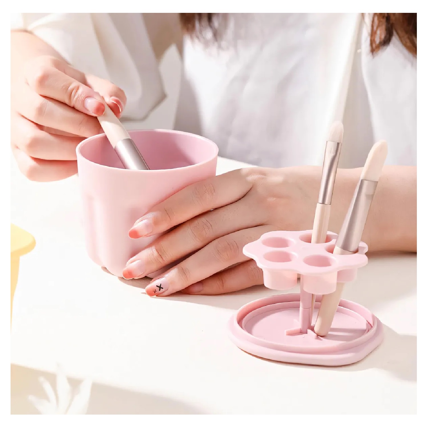 CUBO LIMPIADOR DE BROCHAS DE MAQUILLAJE - 3