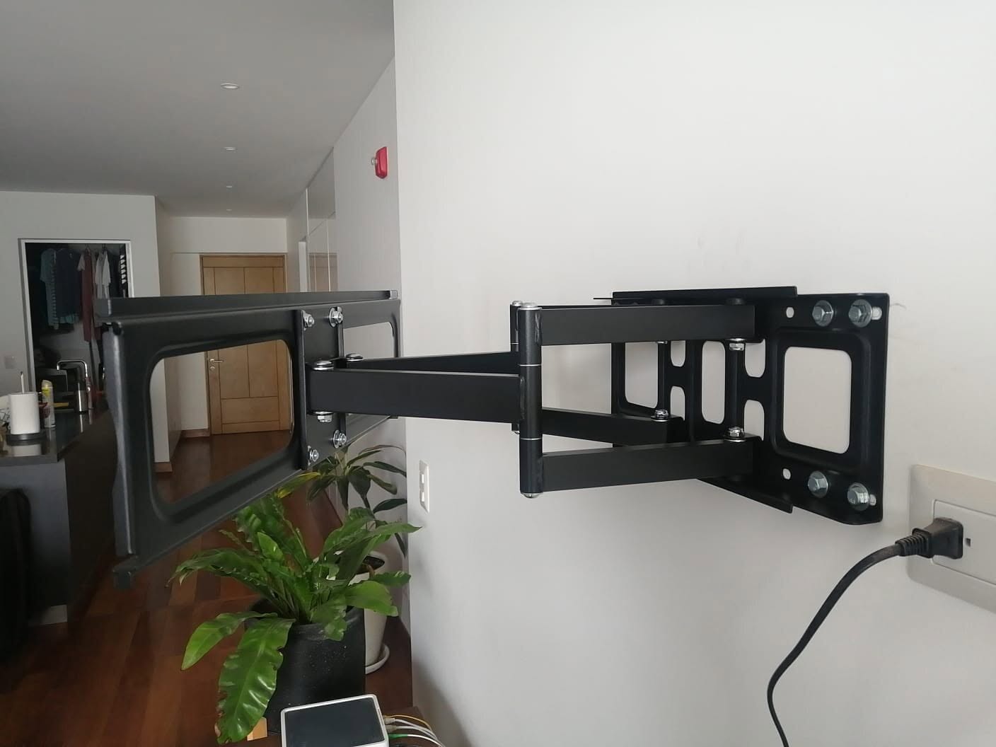 RACK MOVIBLE PARA TV DKZA K90 DE 42 HASTA 90 - 2