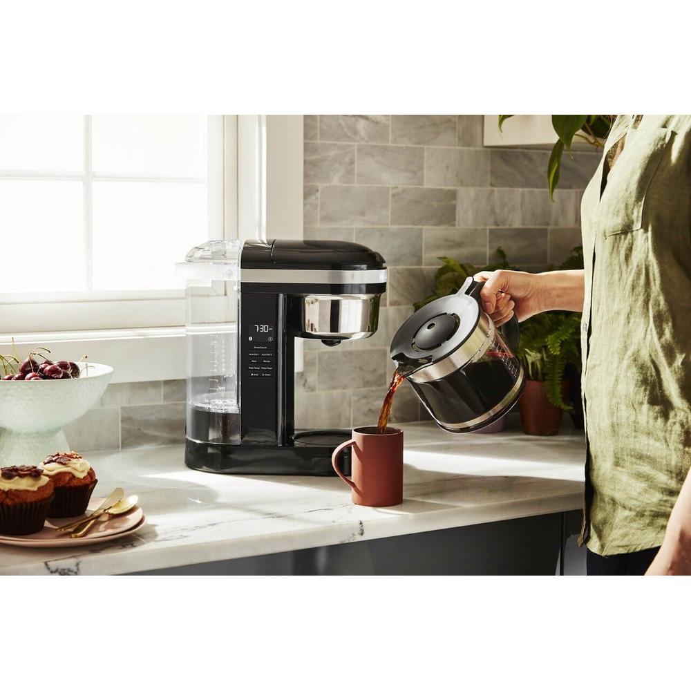 KITCHENAID, CAFETERA DE GOTEO 12 QT / 11.4 L CON PLACA CALEFACTORA | NEGRA - 4