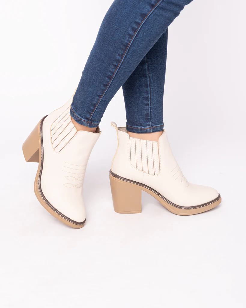 BOTAS MUJER NÉBULA NUDE TEXANA - 4