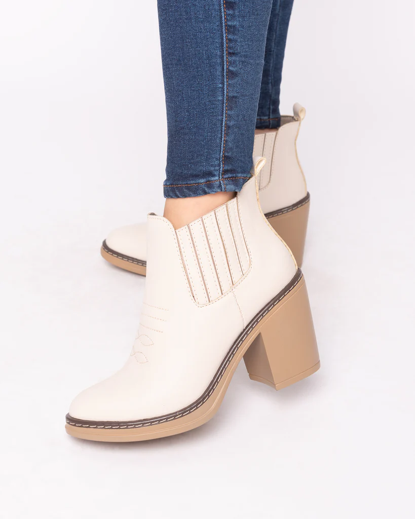 BOTAS MUJER NÉBULA NUDE TEXANA - 5