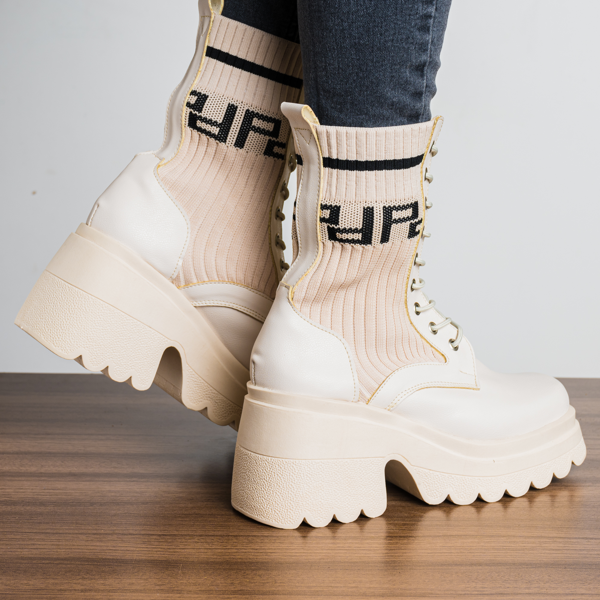 BOTAS MUJER NÉBULA NUDE TAMOW