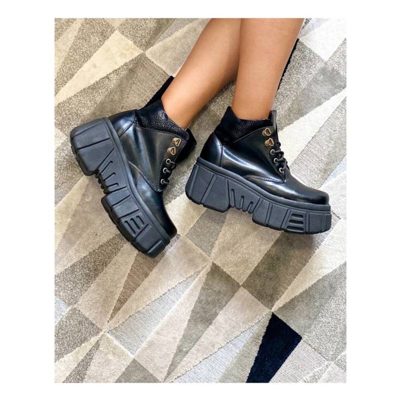 Ripley - BOTAS MUJER NÉBULA NEGRO DENIZLI