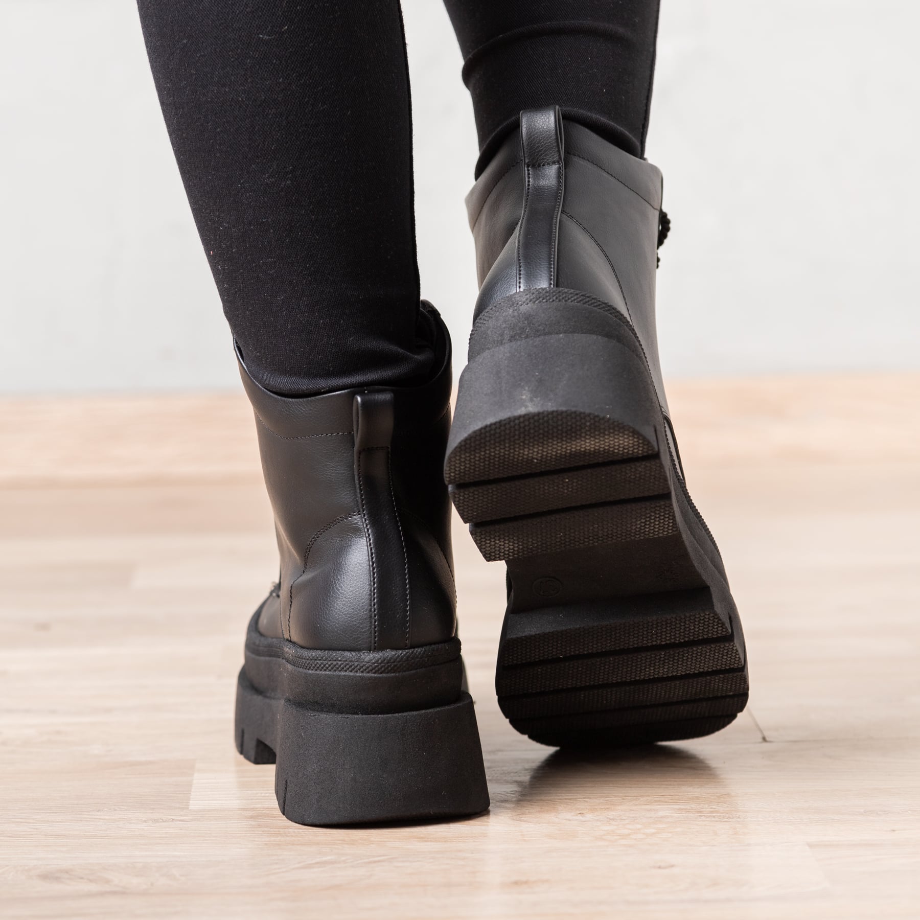 BOTAS MUJER NÉBULA NEGRO PLAKYT - 6